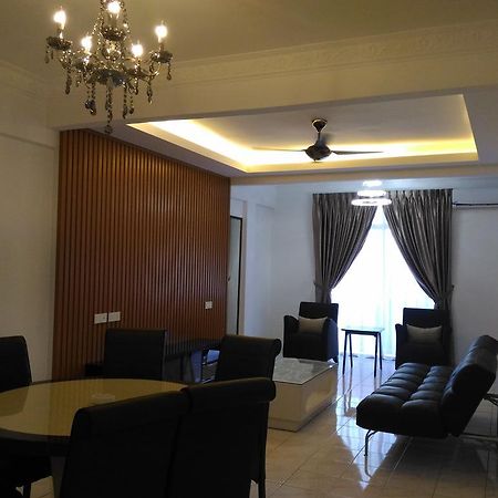 Midcity Service Suite Malacca Eksteriør billede