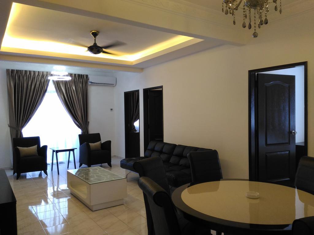 Midcity Service Suite Malacca Eksteriør billede