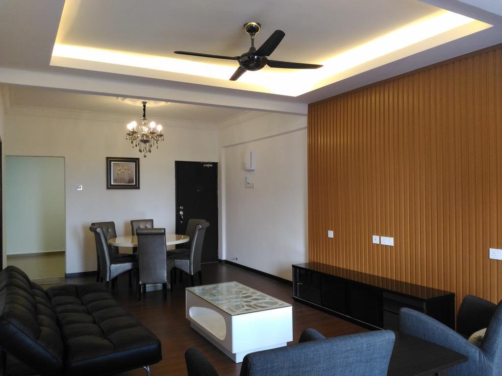Midcity Service Suite Malacca Eksteriør billede