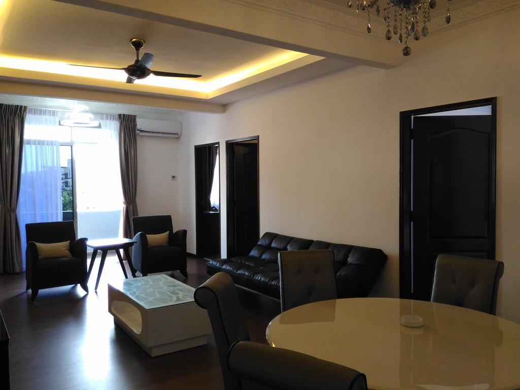 Midcity Service Suite Malacca Eksteriør billede