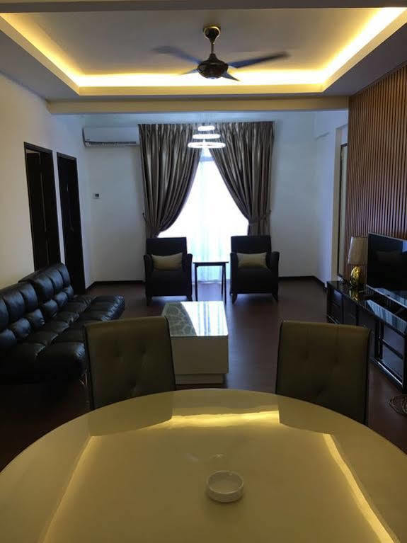 Midcity Service Suite Malacca Eksteriør billede